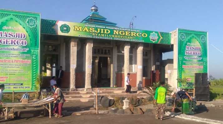 Sholat ied masjid alfalah